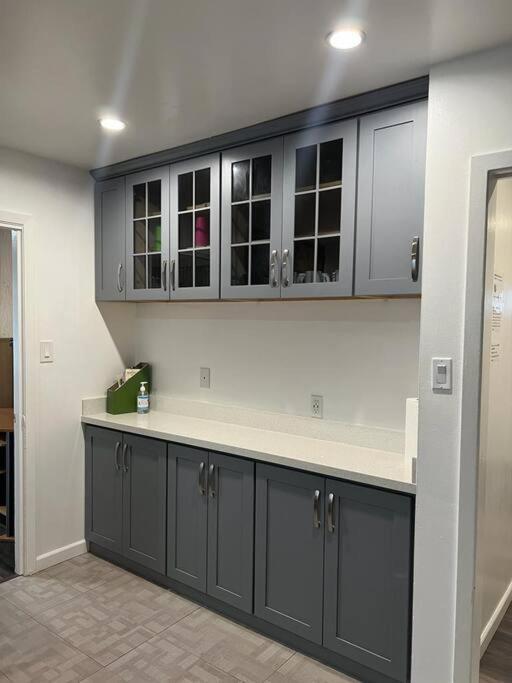 Affordable Private Rooms With Shared Bath Kitchen Near Sfo Daly City Buitenkant foto