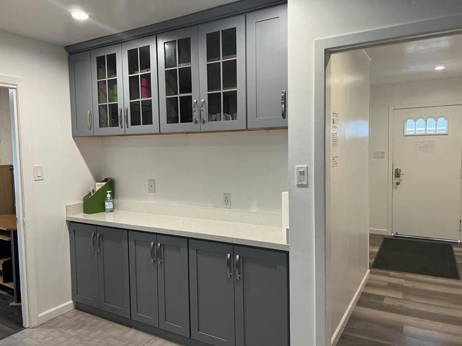 Affordable Private Rooms With Shared Bath Kitchen Near Sfo Daly City Buitenkant foto